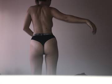 Public Photo of Sasha_Peach