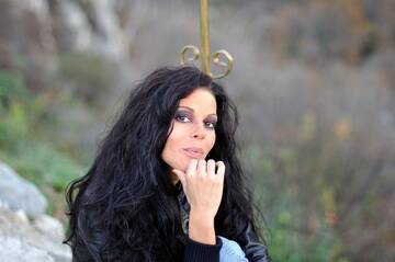 Public Photo of angelinajolei